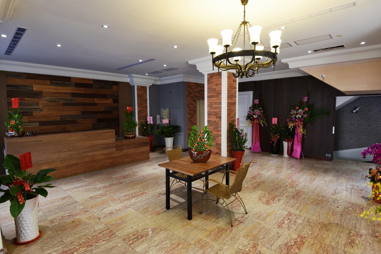 Migo Hotel Тайджун Екстериор снимка
