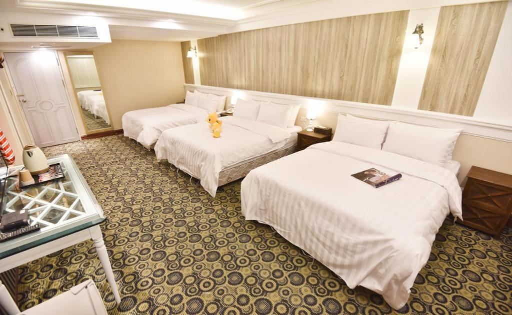 Migo Hotel Тайджун Екстериор снимка